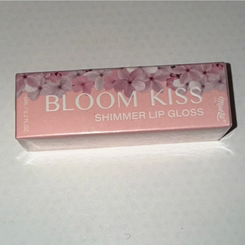 BLOOM KISS (BUNDLE OF 2) Shimmer Lip Gloss FULL SIZE in ASTER & CALLIA